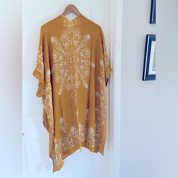Yellow Boho Beach Kimono - Picture 5 of 6